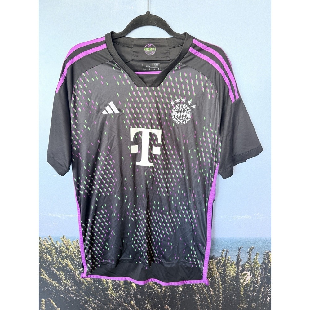 FC Bayern Munchen 2023/2024 Away Soccer Jersey Adidas Size 2XL Black #21 Custom